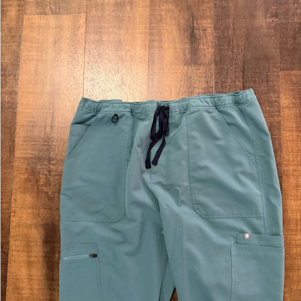 FIGS Hydrogreen Cairo Cargo Scrub Pants Technical Collection Size XXL - Picture 2 of 8